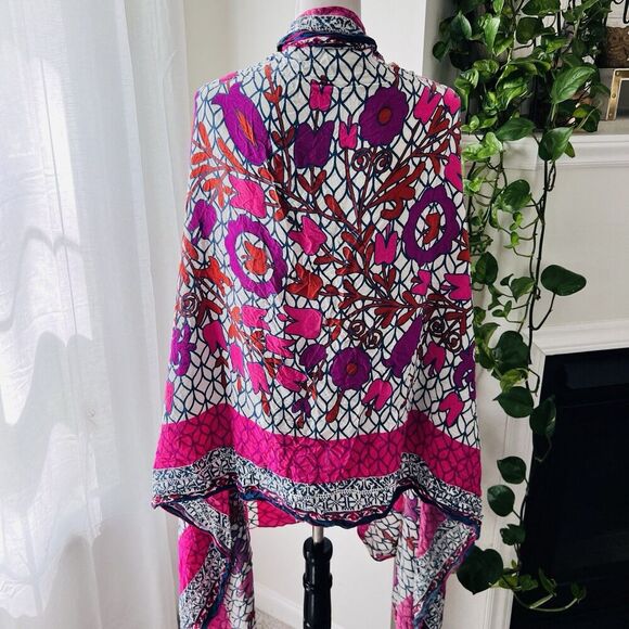 Beautiful Pink Colorful Floral Soft Flowy Boho Cozy Romantic Wrap - Picture 5 of 5